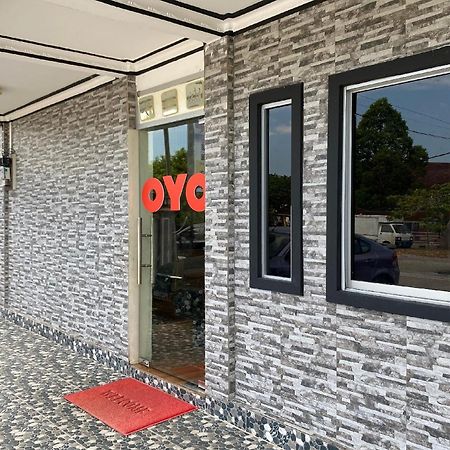 Oyo 90205 Bayu Sintok Motel Changlun Exterior foto