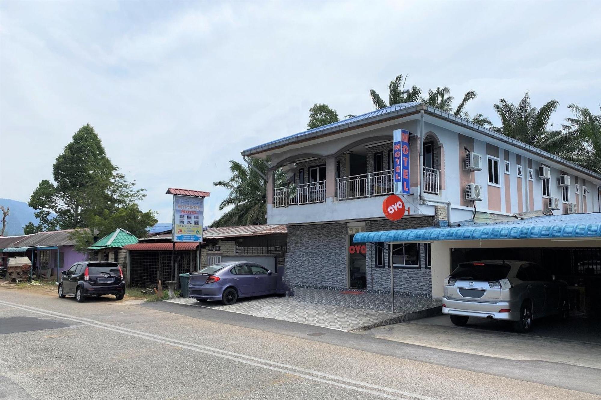 Oyo 90205 Bayu Sintok Motel Changlun Exterior foto