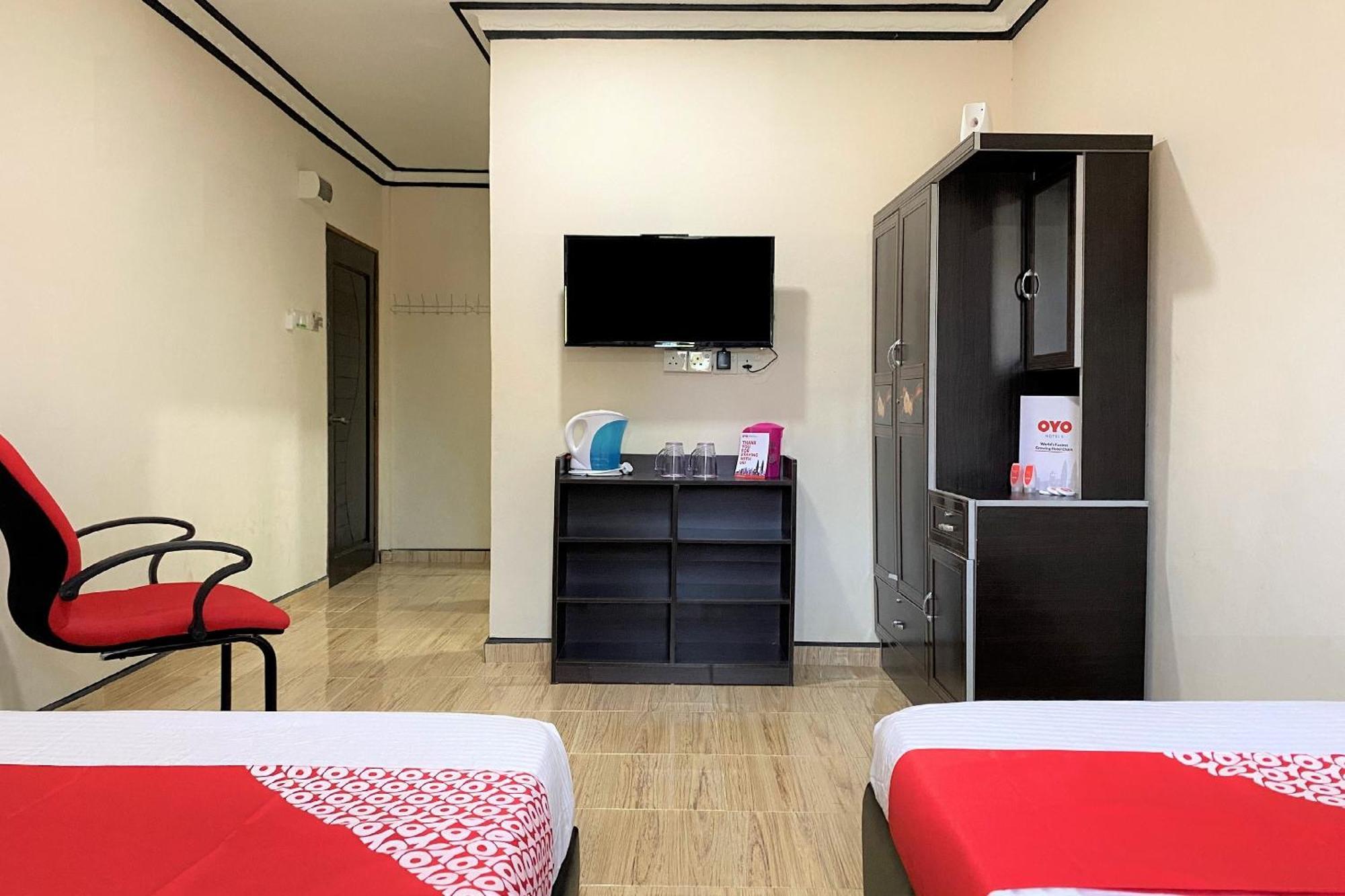 Oyo 90205 Bayu Sintok Motel Changlun Exterior foto