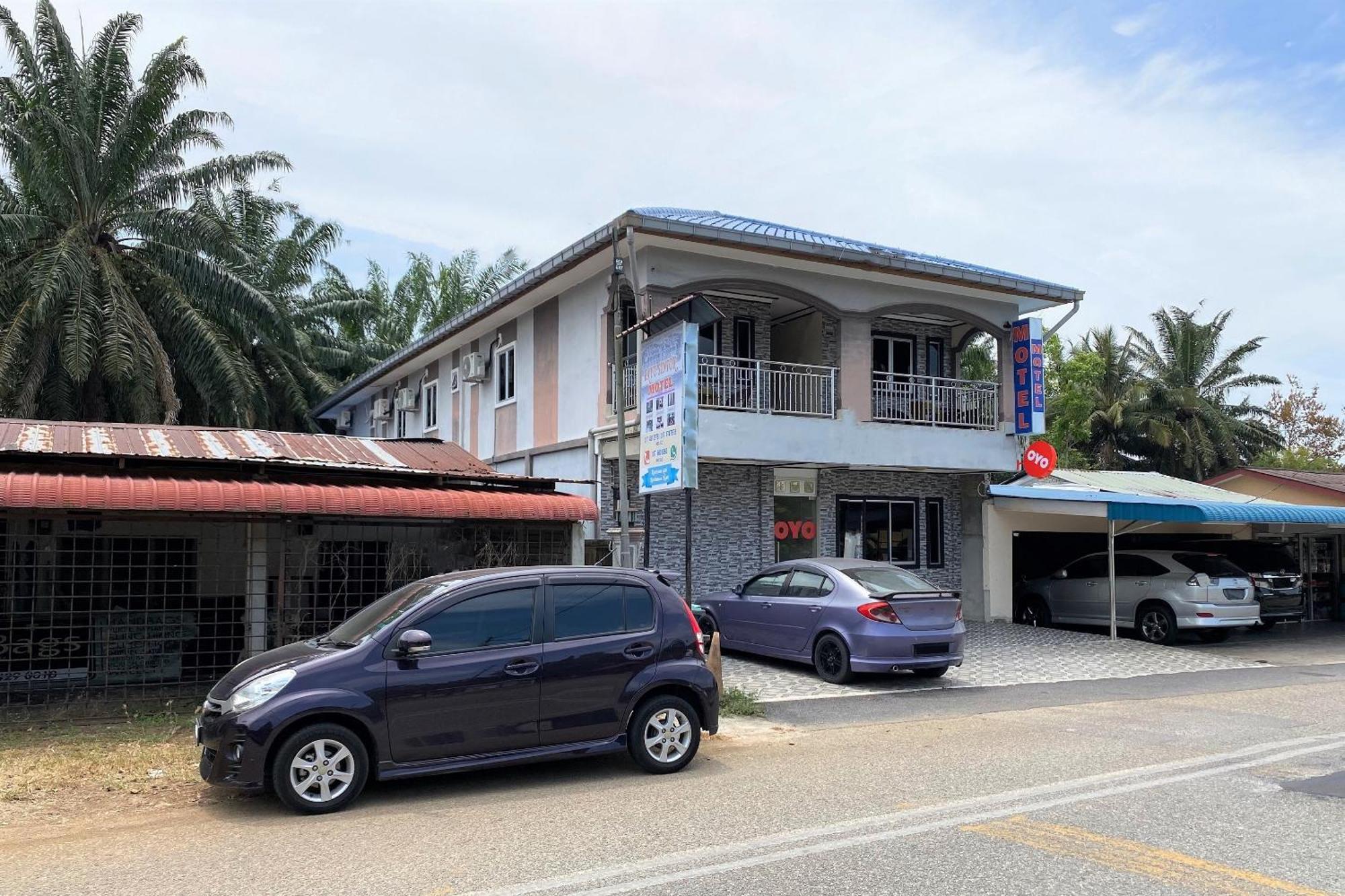 Oyo 90205 Bayu Sintok Motel Changlun Exterior foto